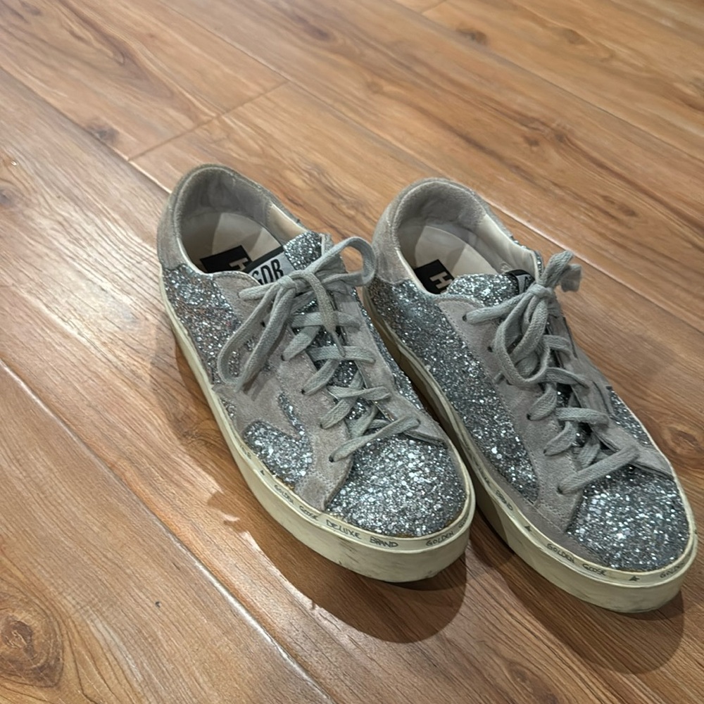 Silver sparkle golden goose